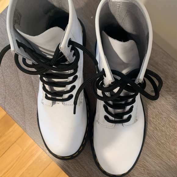 Dr. Martens 1460 white smooth leather boot - Picture 2 of 5